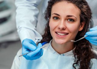 Visites chez le dentiste : 3 bonnes raisons de ne pas les manquer | Prisma Dentistes